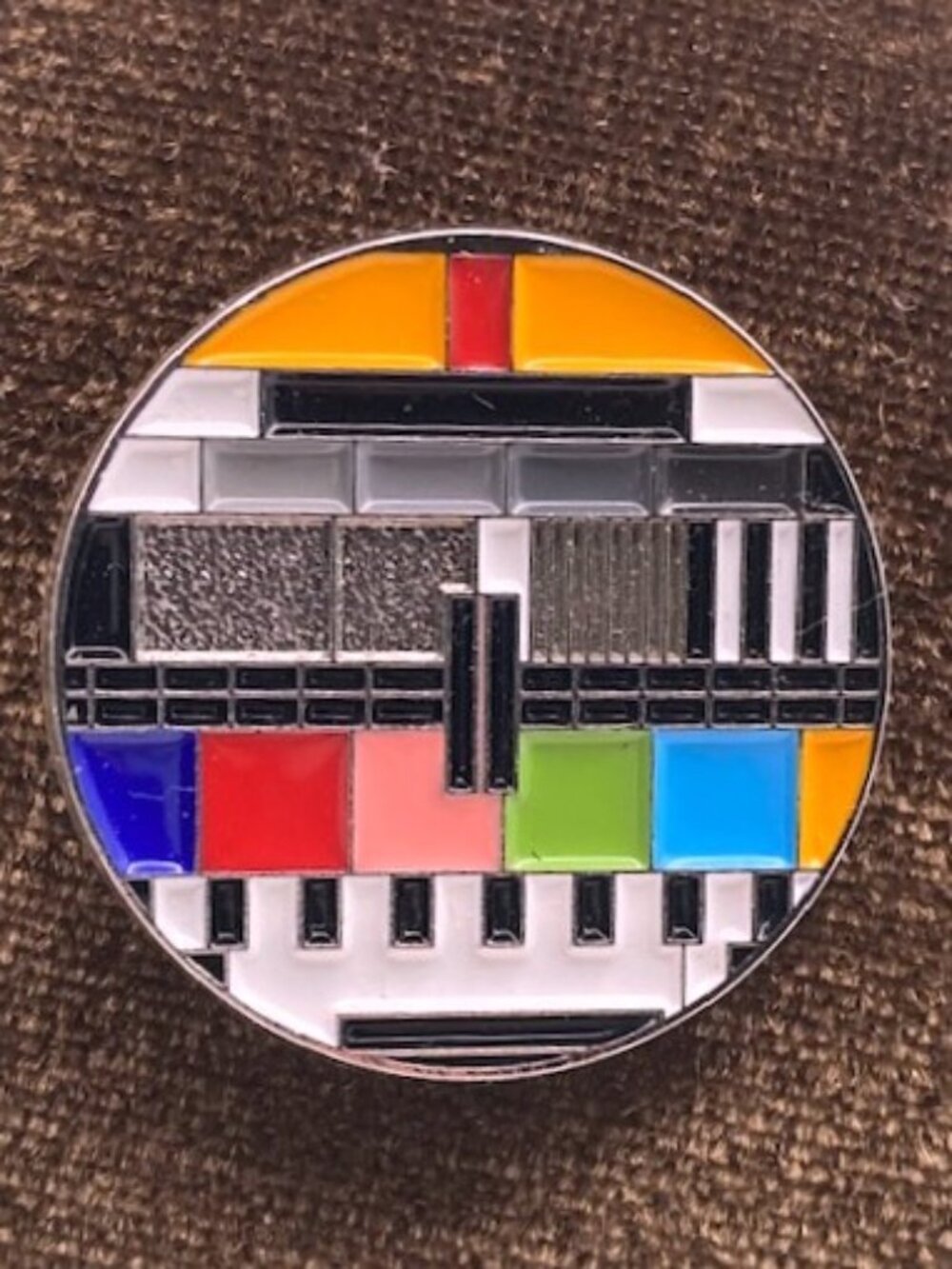 Retro  TV Test Pattern Enamel Lapel Pin Vintage Television Brooch, Nostalgic